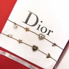 Bracciale Dior con perle bianche e campanella a forma di cuore, in ottone, diamanti, bianco/nero