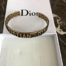 Prezzo del bracciale in ottone con motivo logo Dior