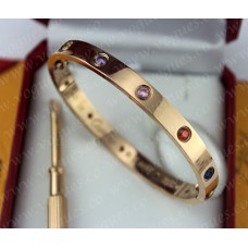 Bracciale Cartier Love in oro rosa con diamanti colorati