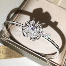 Bracciale BVLGARI Fiorever in oro bianco con pavé di diamanti Bracciale BVLGARI Fiorever in oro bianco con pavé di diamanti