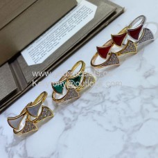 Anello Bvlgari Divas Dream con pietra e pavé di diamanti in oro rosa Anello Bvlgari Divas Dream con pietra e pavé di diamanti in oro rosa