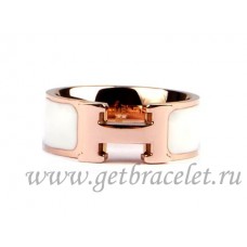 Anello Hermes Clic H smaltato in oro rosa 18kt con bianco Anello Hermes Clic H smaltato in oro rosa 18kt con bianco