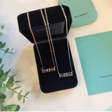 Collana Tiffany T con due barre orizzontali aperte e diamanti femminili, collana in oro rosa/oro giallo/argento