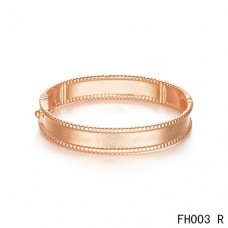 Bracciale Van Cleef And Arpels Perlee Signature In Oro Rosa - Modello Piccolo Bracciale Van Cleef And Arpels Perlee Signature In Oro Rosa - Modello Piccolo