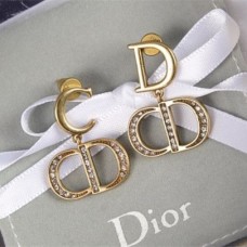 Christian Dior CD Logo Ciondolo iniziale Ottone antico Metallo Femmine Diamanti Orecchini pendenti per