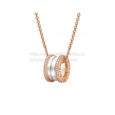 Collana Bvlgari B.zero1 in oro rosa e ceramica bianca con ciondolo con pavé di diamanti Collana Bvlgari B.zero1 in oro rosa e ceramica bianca con ciondolo con pavé di diamanti