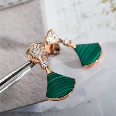 Orecchini Bvlgari Divas Dream con malachite e pavé di diamanti in oro rosa. Sconto