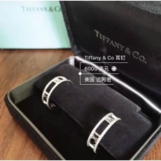 Tiffany Atlas Hollow Orecchini a cerchio in argento sterling tempestati di cristalli Gioielli da donna
