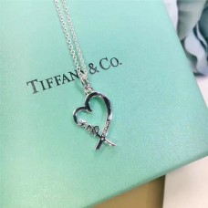 Tiffany Paloma Picasso Ciondolo a cuore con collana a catena con lettera d'amore Gioielli