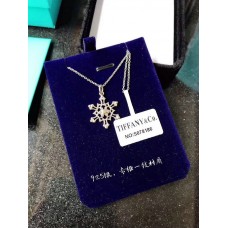 Collana a catena con ciondolo Tiffany Snowflake in argento sterling da donna Collana a catena con ciondolo Tiffany Snowflake in argento sterling da donna