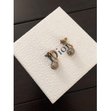 Listino prezzi Dior Brass asimmetrico Bee-Star CD pendente sferico da donna diamanti orecchini Listino prezzi Dior Brass asimmetrico Bee-Star CD pendente sferico da donna diamanti orecchini