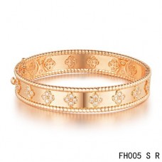 Bracciale Van Cleef Arpels Perlee Clover in oro rosa con diamanti, modello piccolo