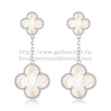 Orecchini Van Cleef Arpels Magic Alhambra in oro bianco con madreperla bianca Orecchini Van Cleef Arpels Magic Alhambra in oro bianco con madreperla bianca