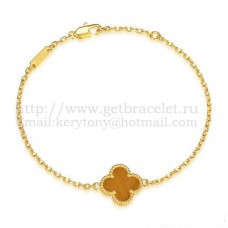 Bracciale Van Cleef Arpels Sweet Alhambra in oro giallo con occhio di tigre in madreperla