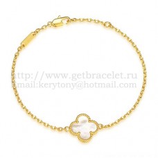 Bracciale Van Cleef Arpels Sweet Alhambra in oro giallo con madreperla bianca