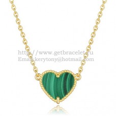 Ciondolo a cuore Sweet Alhambra di Van Cleef Arpels in oro giallo con madreperla malachite